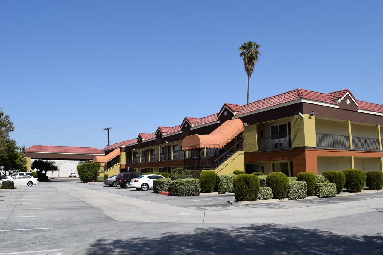 Budget Inn La Puente Exterior photo